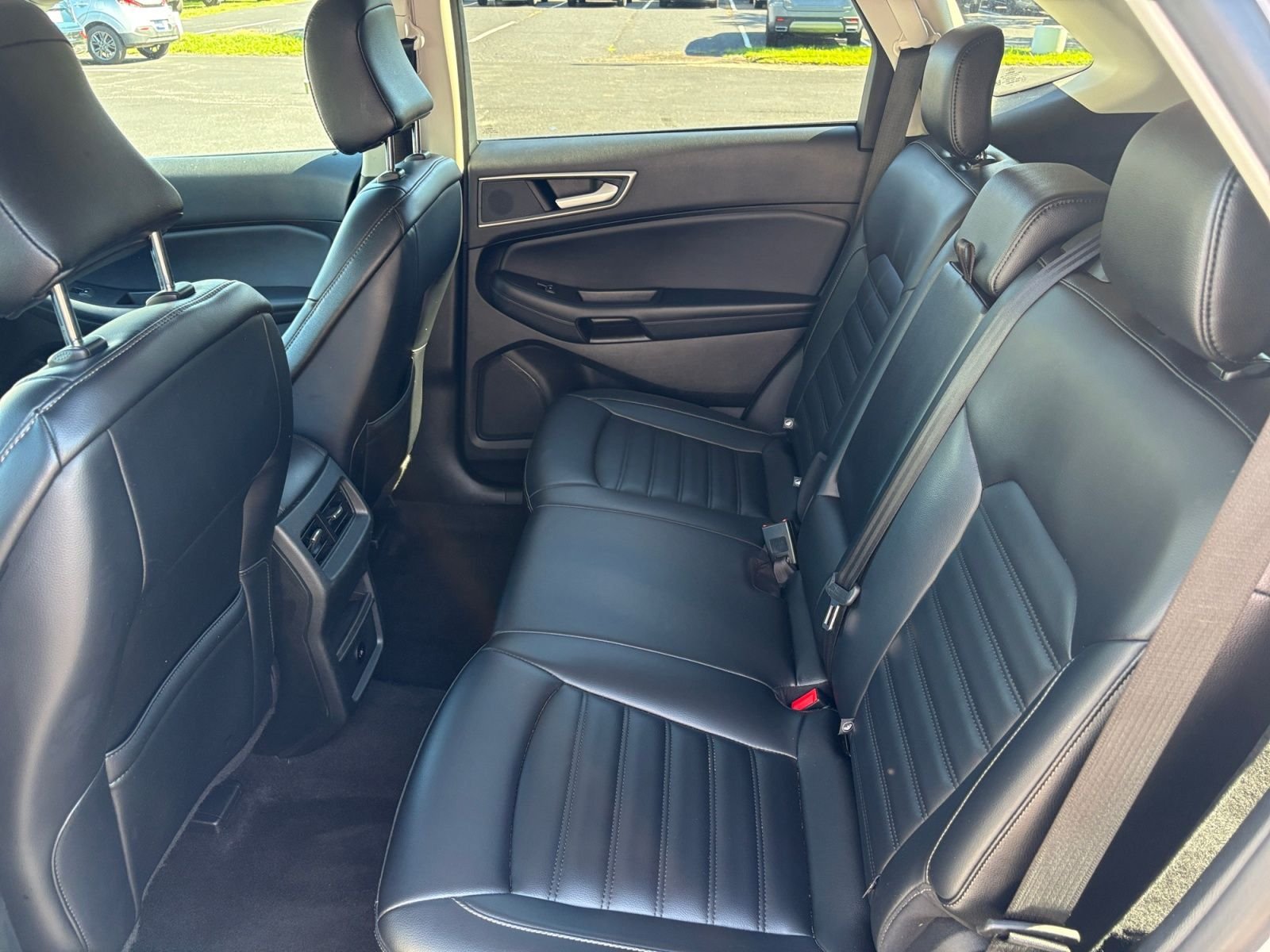 Used 2024 Ford Edge SEL AWD/4WD image 17