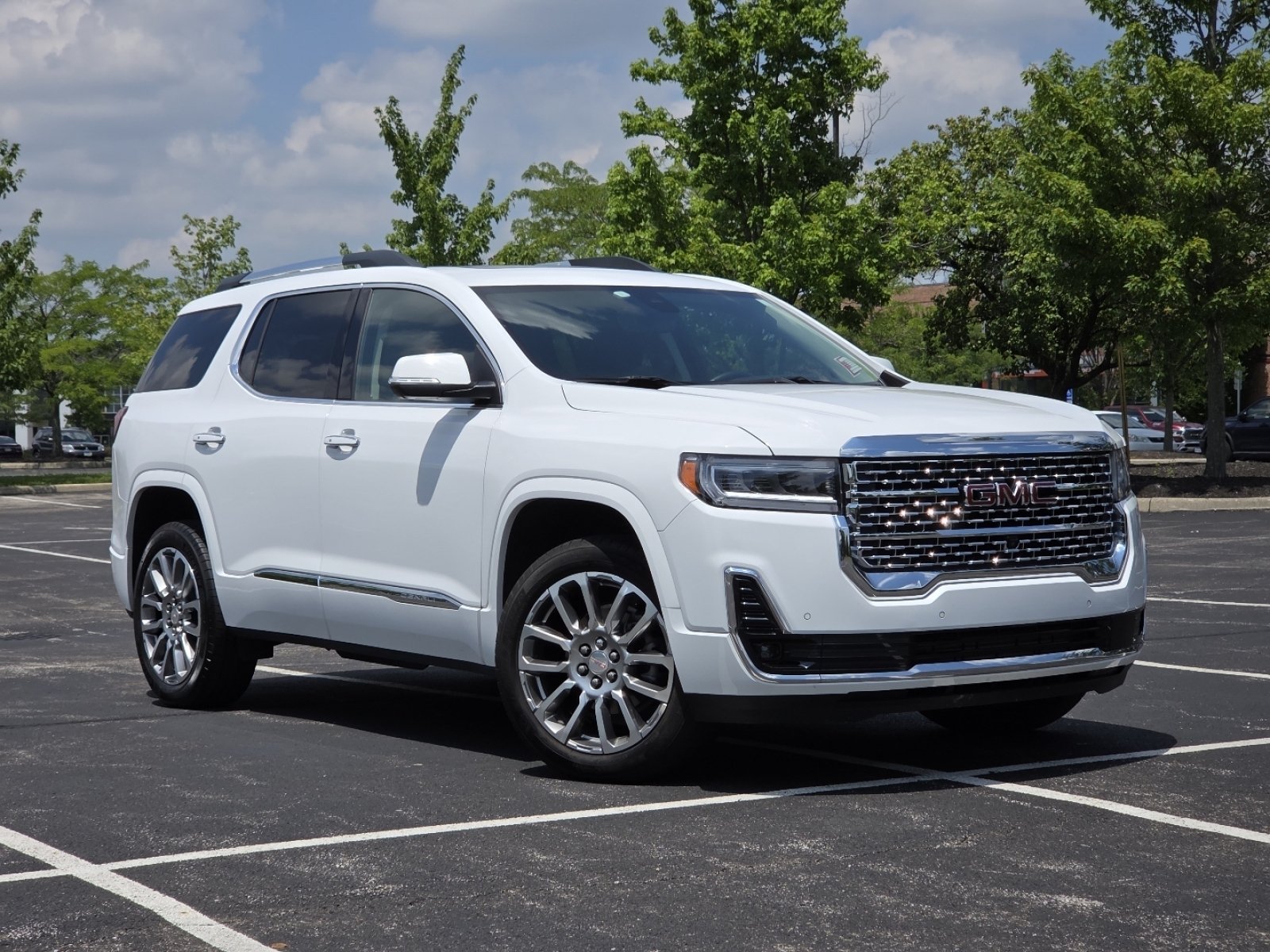 Used 2023 GMC Acadia Denali w/ Denali Technology Package FWD video 2