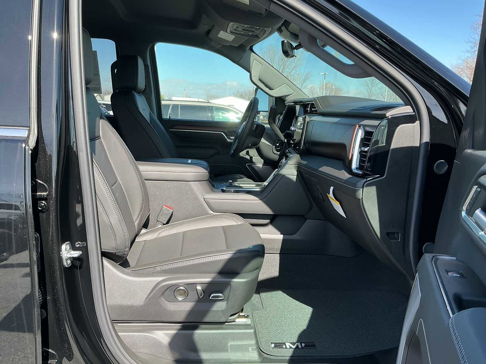 New 2026 GMC Sierra 2500 Denali w/ Technology Package image 27