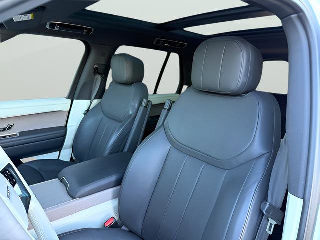 Certified 2023 Land Rover Range Rover SE image 13