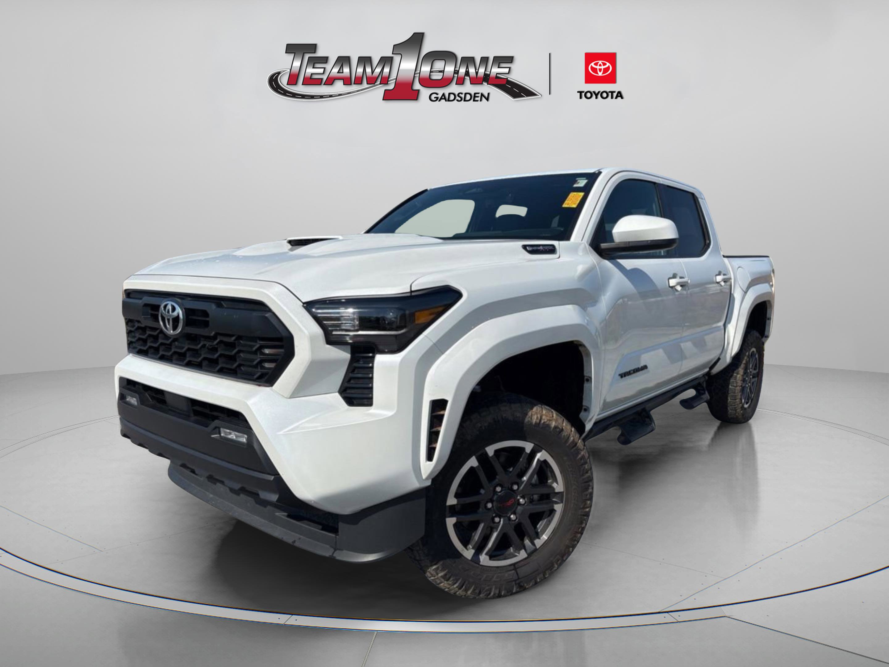 Used 2025 Toyota Tacoma TRD Sport image 5