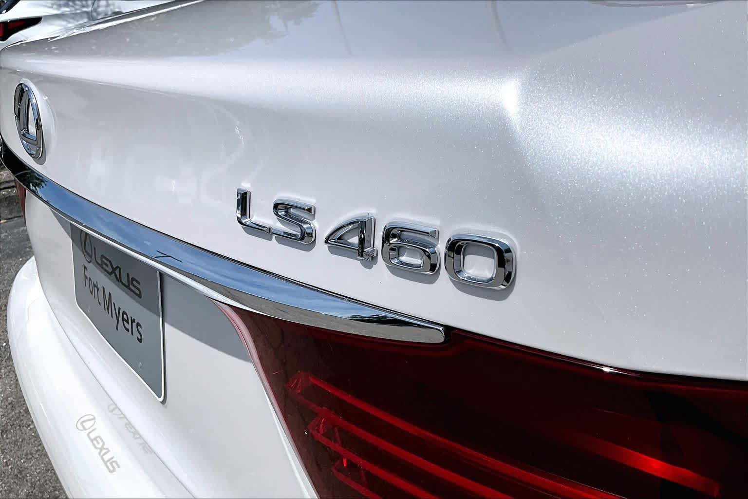Used 2017 Lexus LS 460 w/ Comfort Package RWD image 10