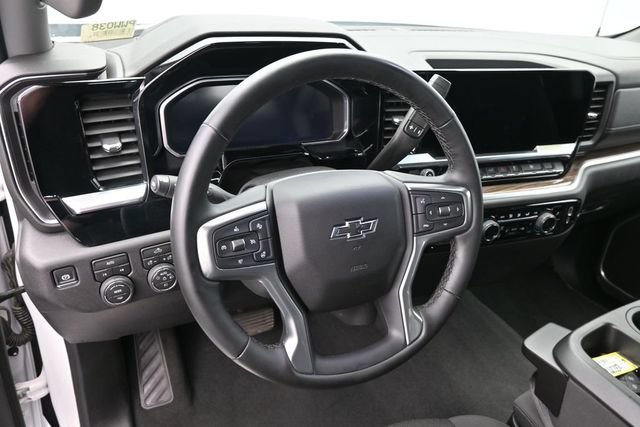 Used 2026 Chevrolet Silverado 1500 RST AWD/4WD image 23