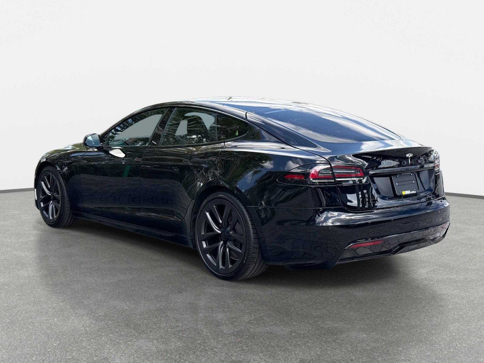 Used 2023 Tesla Model S image 5