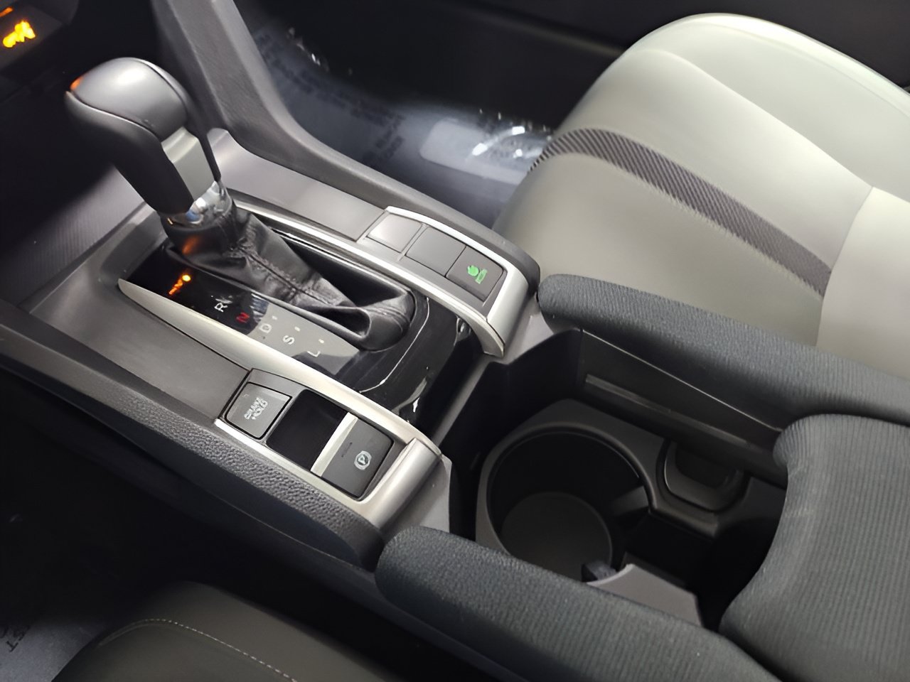 Certified 2020 Honda Civic EX image 27