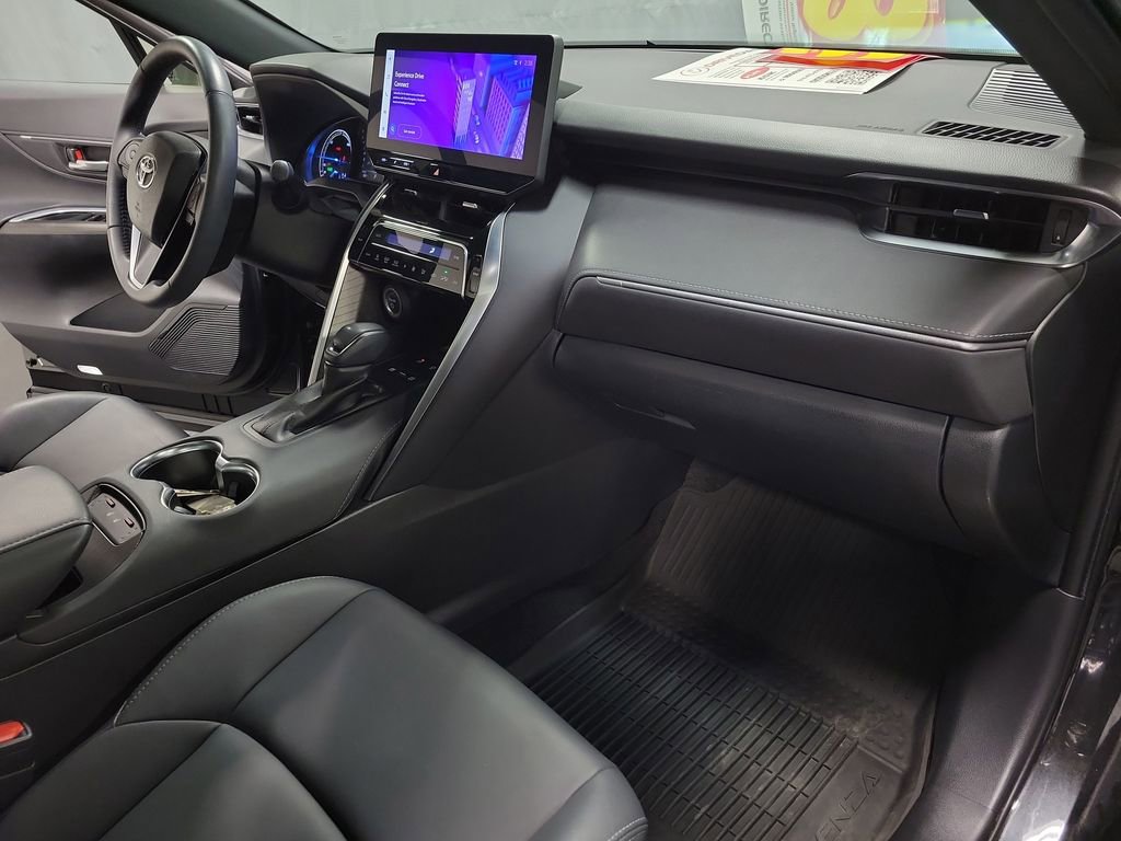 Used 2023 Toyota Venza Nightshade image 23
