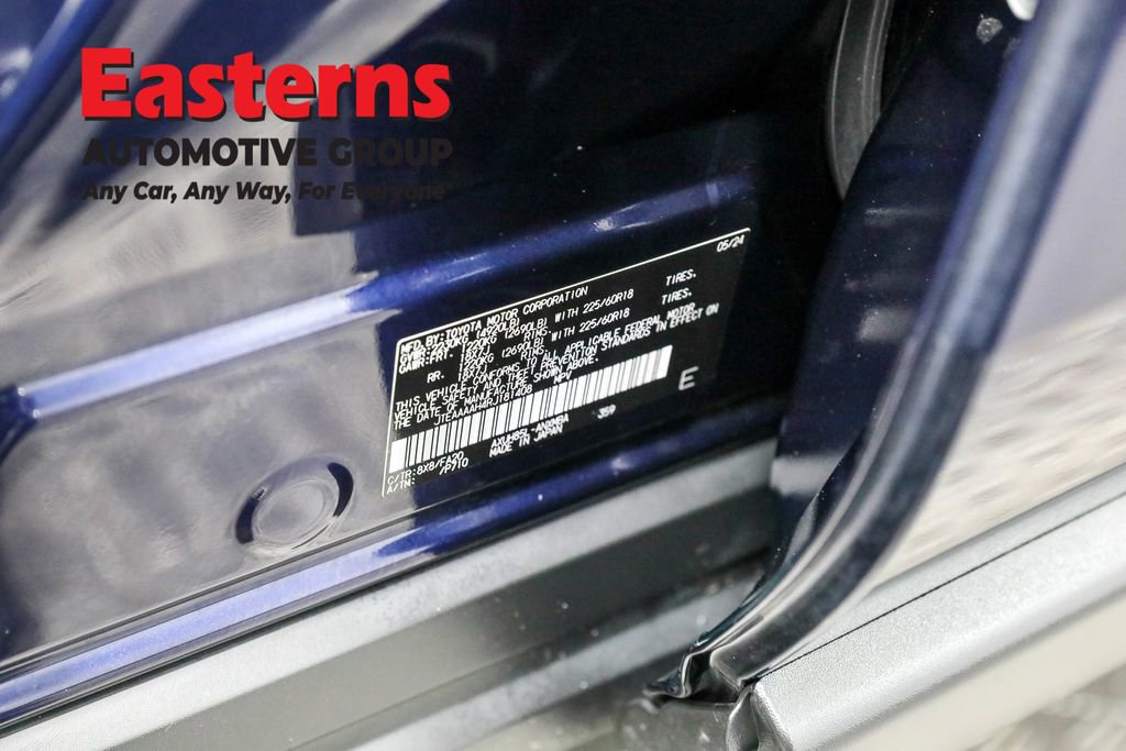 Used 2024 Toyota Venza LE image 34