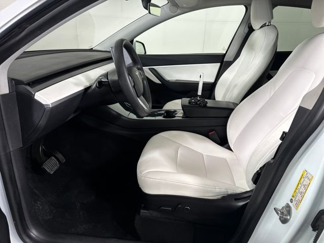 Used 2021 Tesla Model Y Long Range image 12