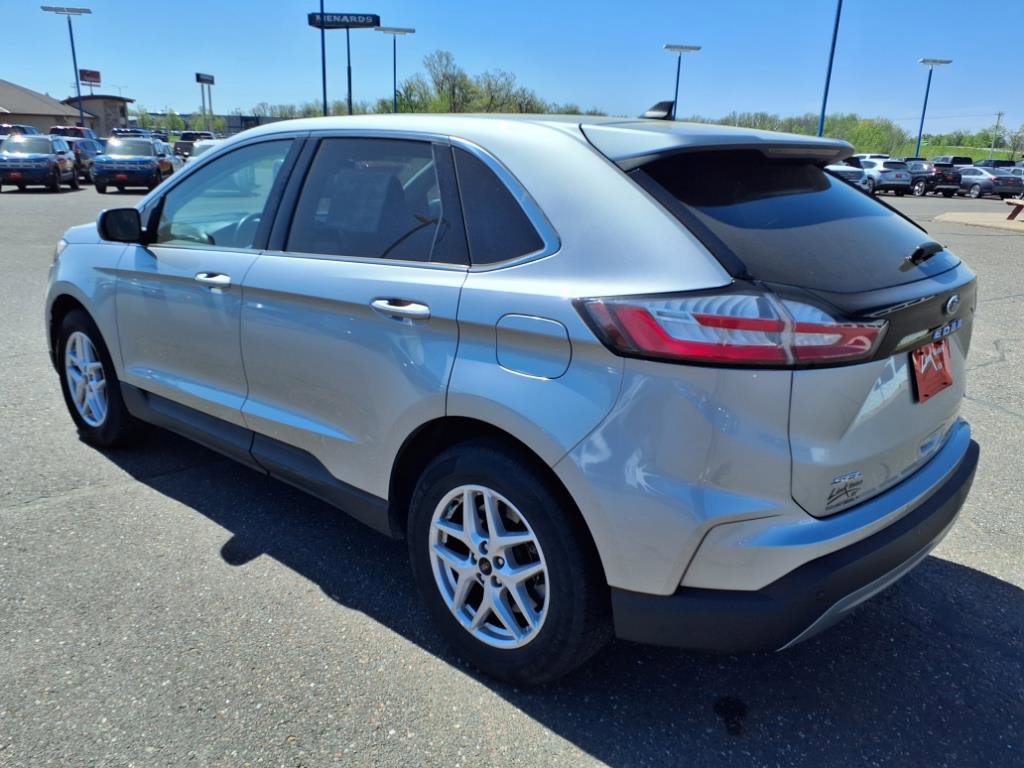 Certified 2023 Ford Edge SEL image 3