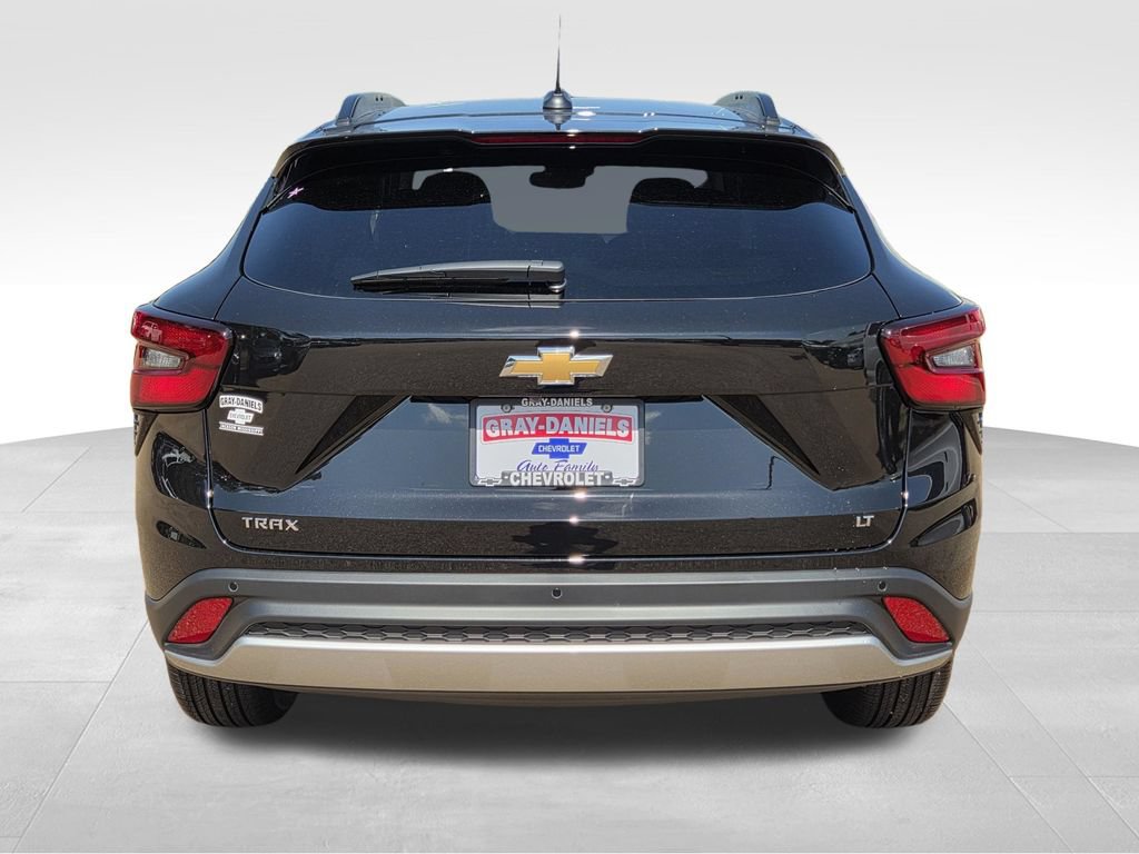 New 2026 Chevrolet Trax LT w/ Driver Confidence Package FWD image 6