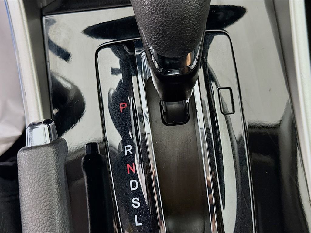 Used 2017 Honda Accord EX image 20