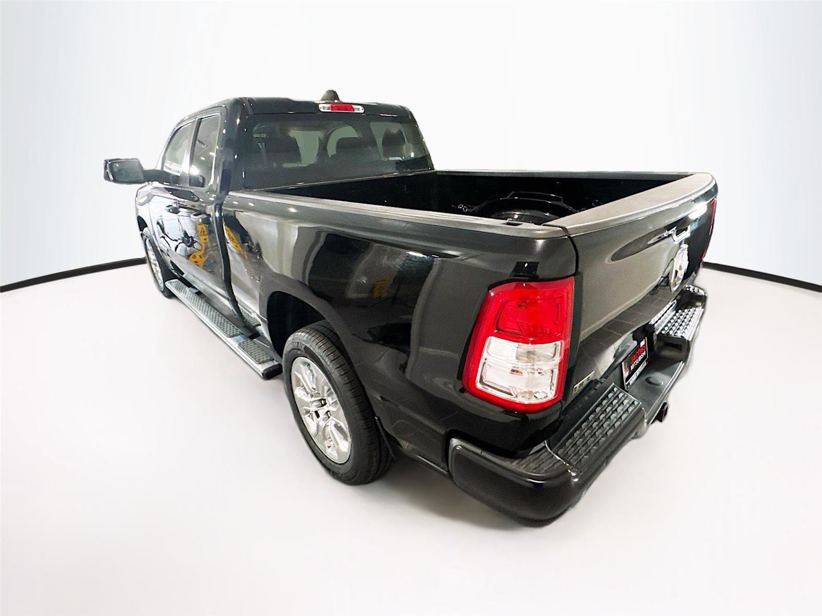 Used 2020 RAM 1500 HFE RWD image 26