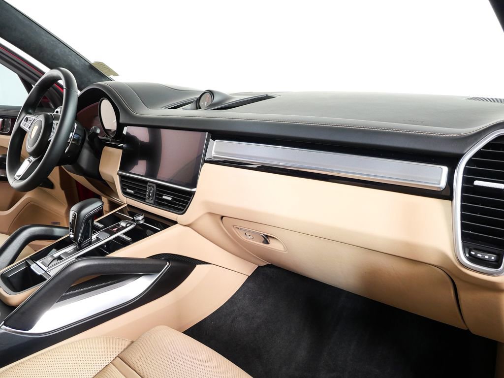 Certified 2023 Porsche Cayenne Turbo w/ Assistance Package image 26