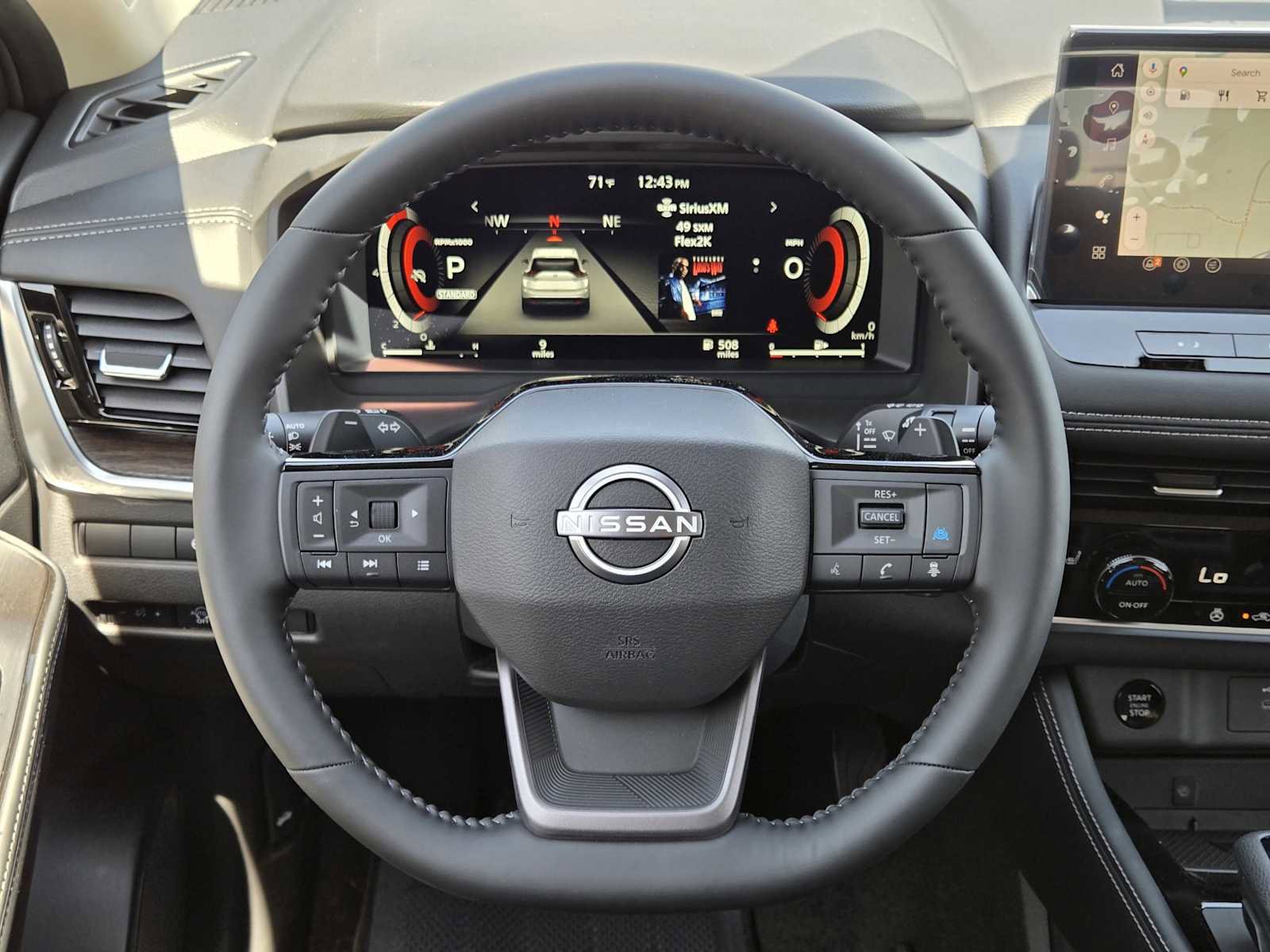 Used 2025 Nissan Rogue Platinum image 17