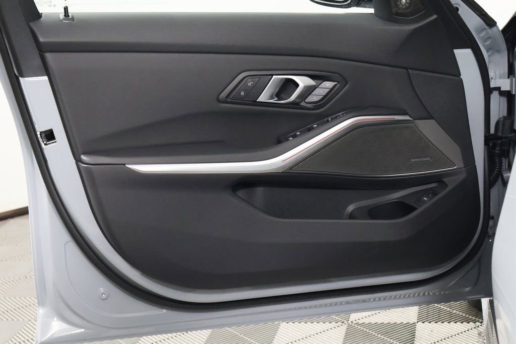 New 2026 BMW 330i Sedan w/ M Sport Package image 7