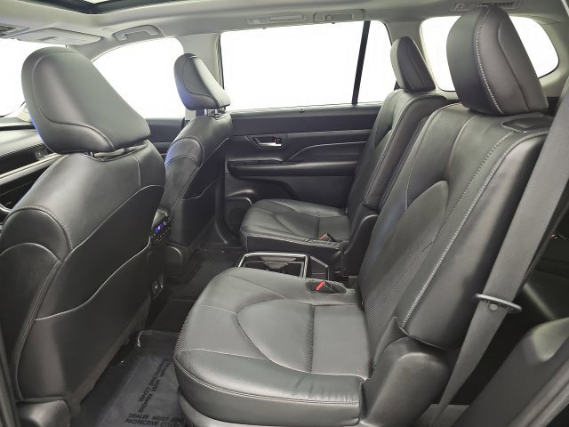 Certified 2024 Toyota Grand Highlander AWD image 34