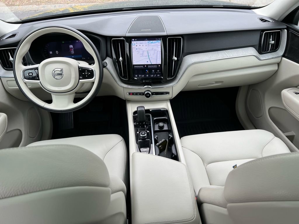 Certified 2024 Volvo XC60 B5 Plus w/ Climate Package AWD/4WD image 24