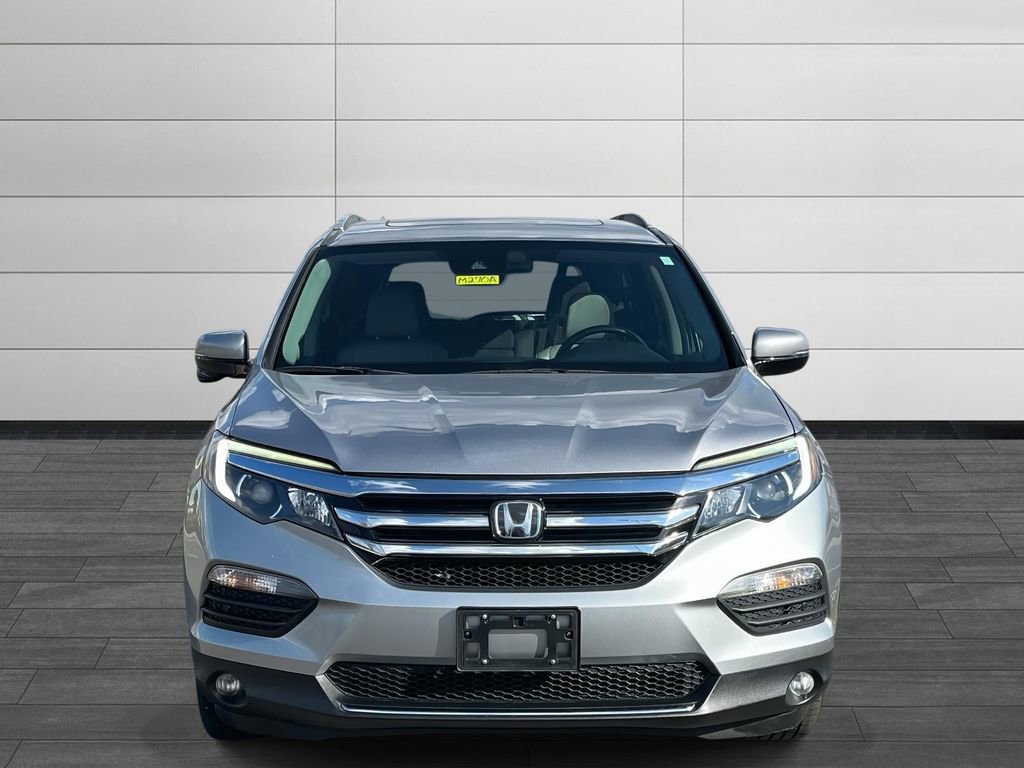 Used 2017 Honda Pilot Touring image 8