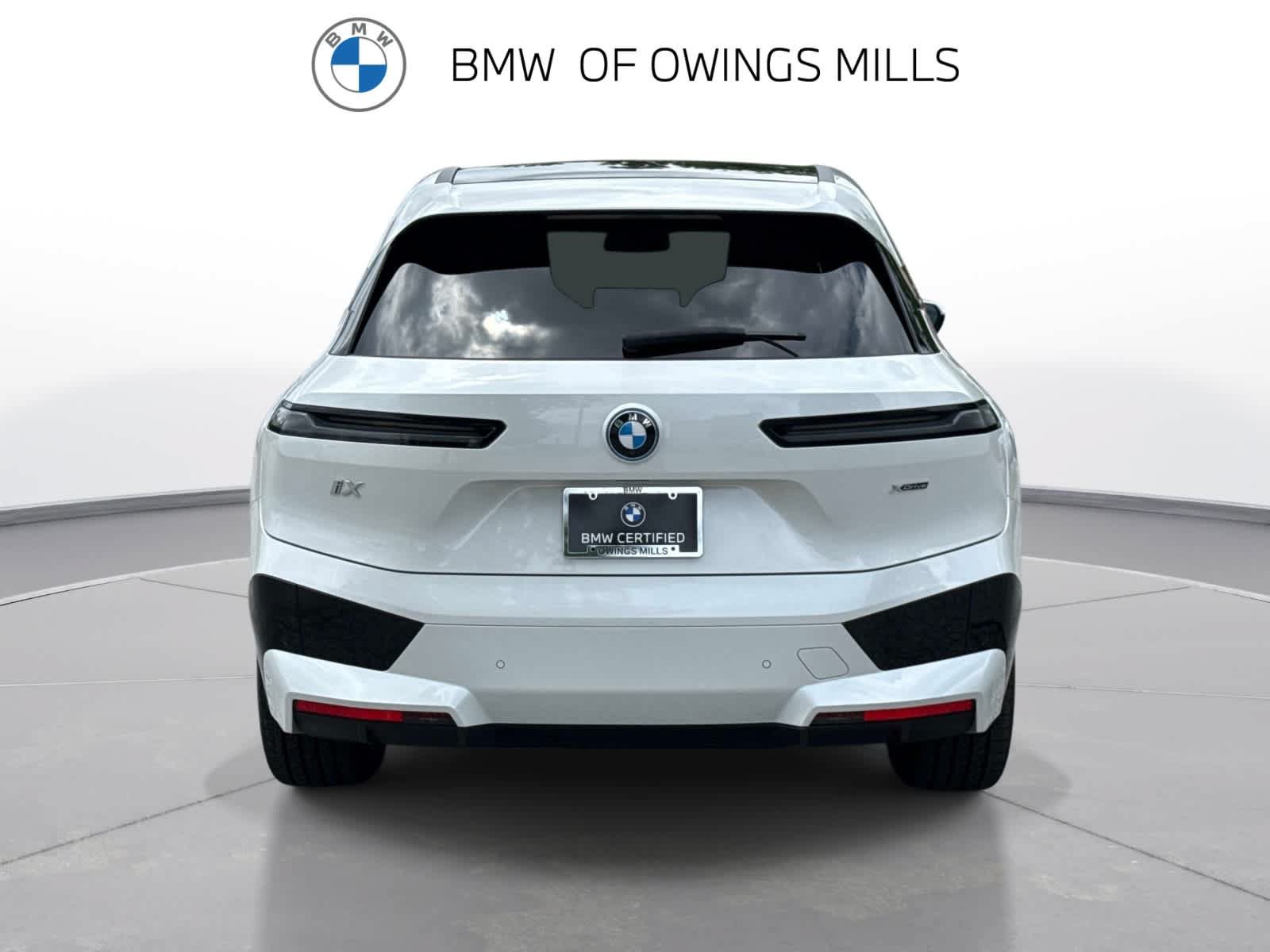 Certified 2024 BMW iX xDrive50 w/ Sport Package AWD/4WD image 7