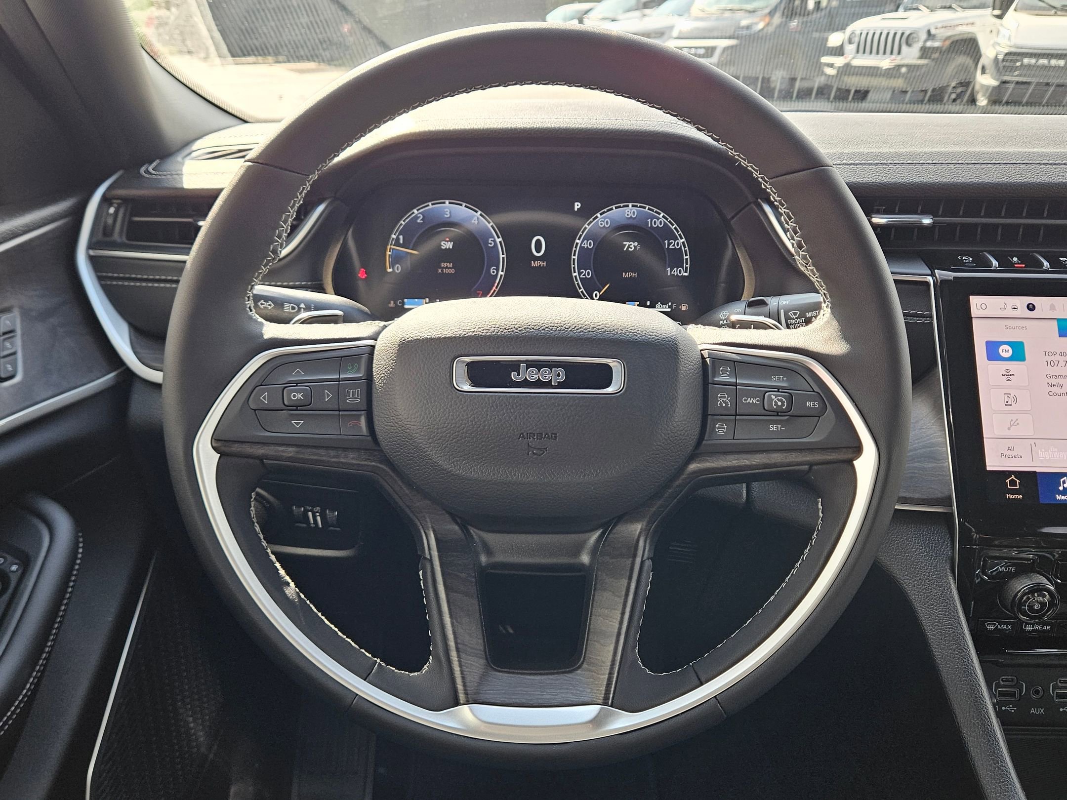 New 2025 Jeep Grand Cherokee L Limited w/ Luxury Tech Group II image 14