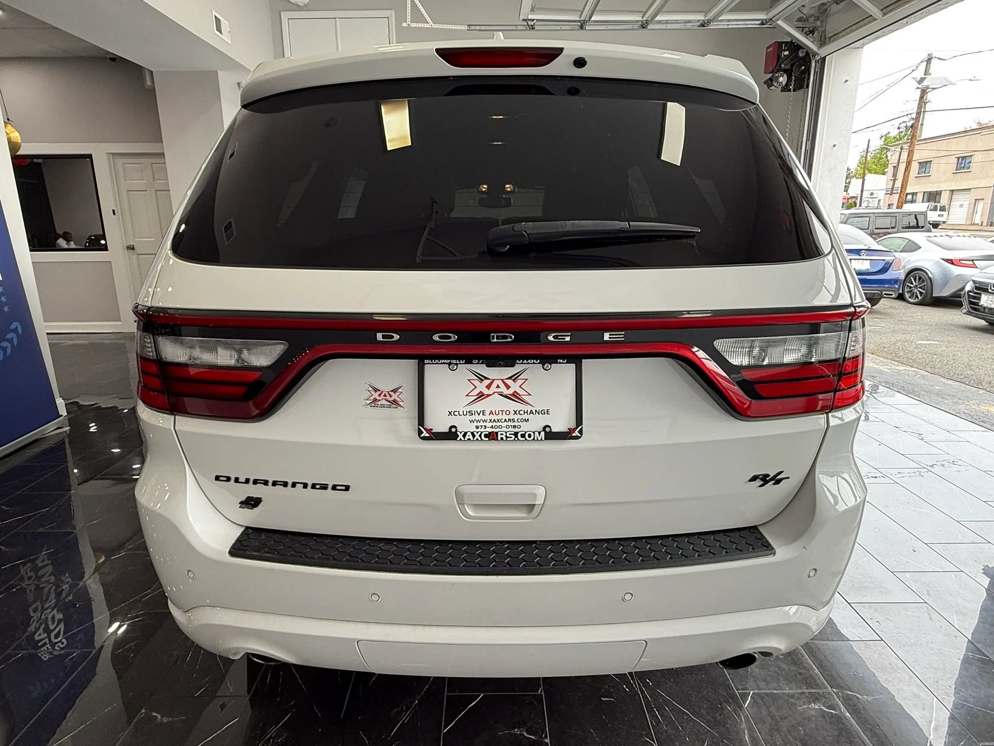 Used 2020 Dodge Durango R/T w/ Blacktop Package AWD/4WD image 5