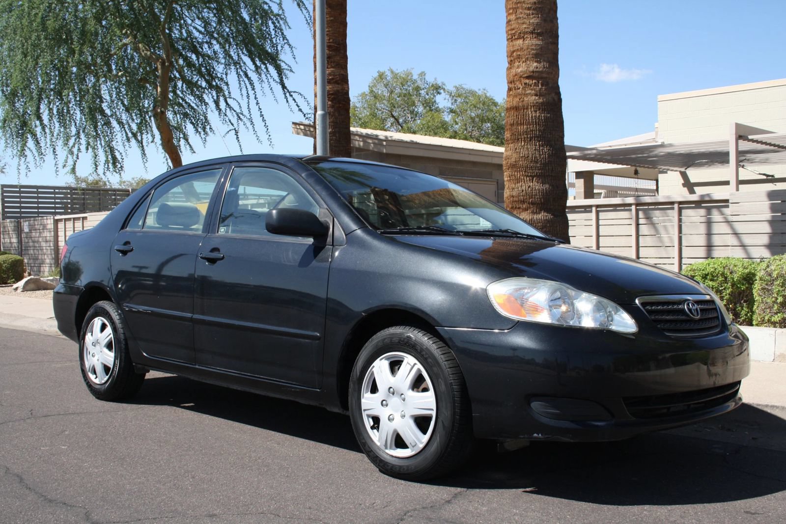 Used 2007 Toyota Corolla LE FWD image 2
