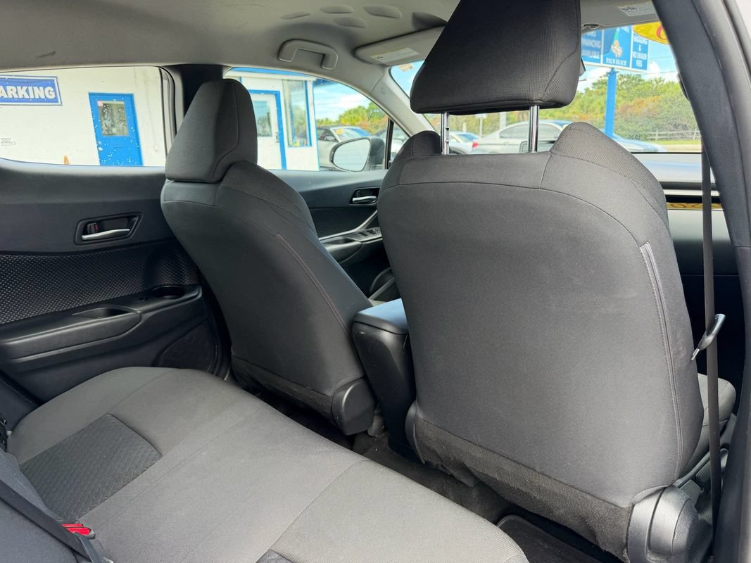 Used 2020 Toyota C-HR LE FWD image 12