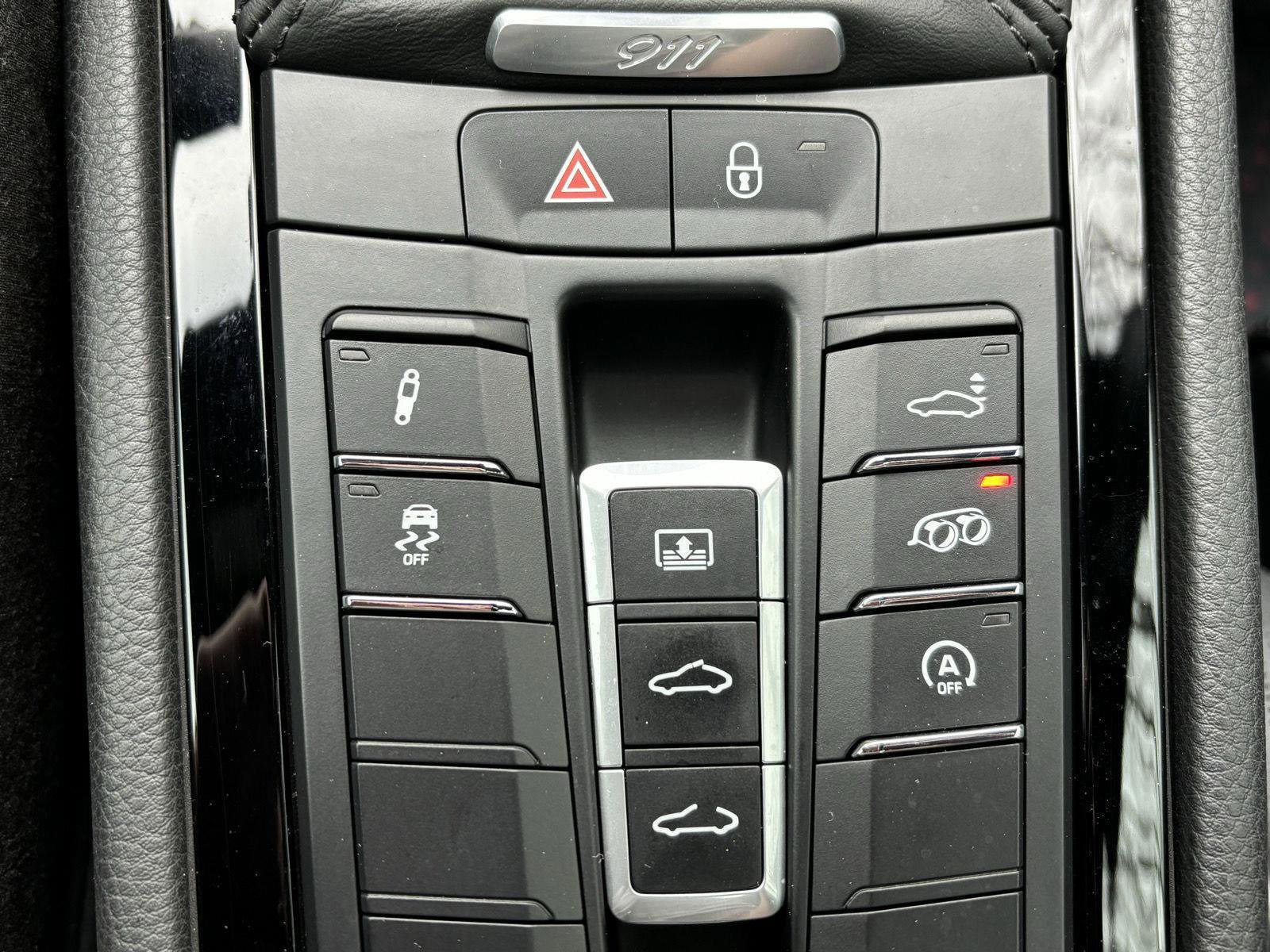 Used 2018 Porsche 911 Carrera T RWD image 33