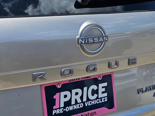 Used 2026 Nissan Rogue Platinum w/ Platinum Premium Package AWD/4WD image 17
