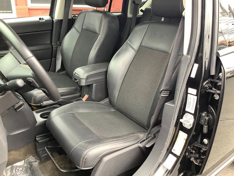 Used 2017 Jeep Compass 75th Anniversary w/ Power Value Group AWD/4WD image 24