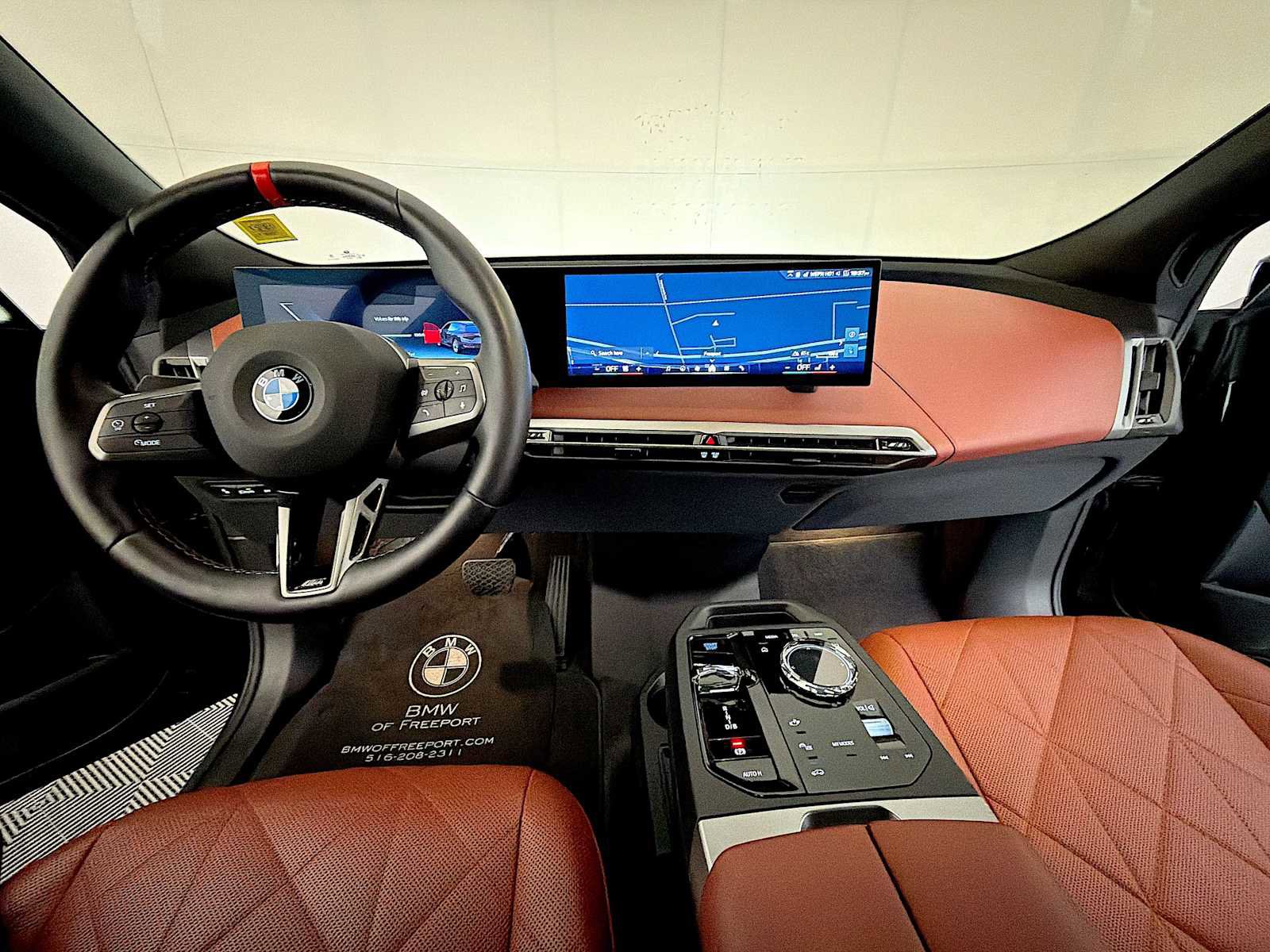 Used 2025 BMW iX M60 w/ Luxury Package image 16