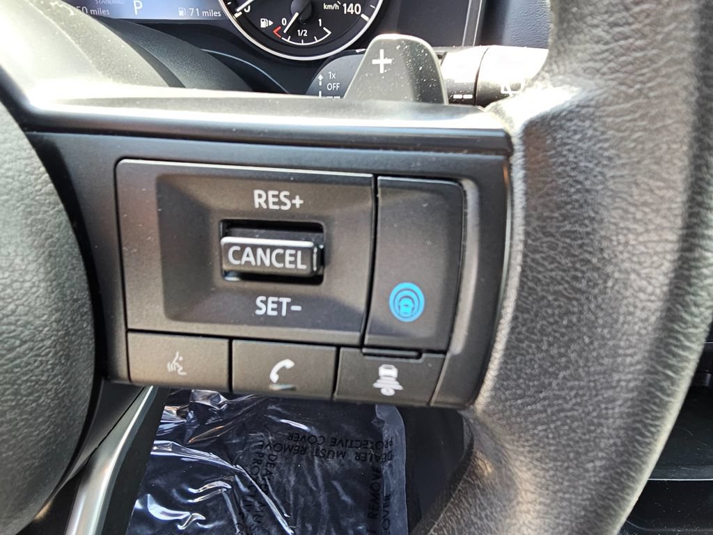 Used 2024 Nissan Rogue SV FWD image 27