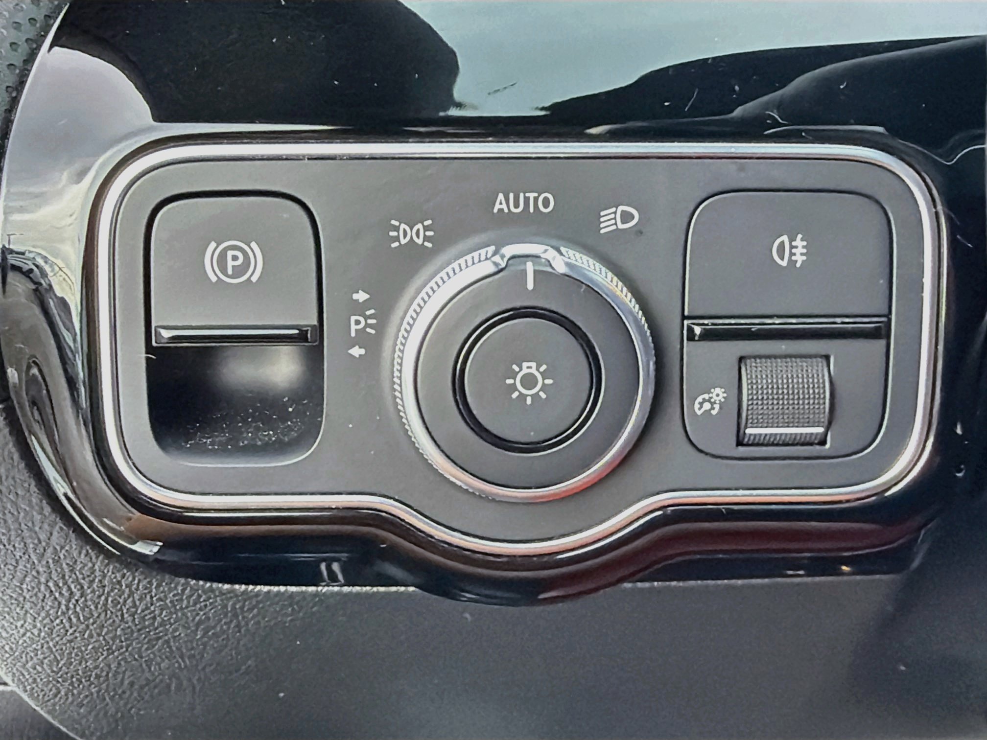 Used 2021 Mercedes-Benz CLA 35 AMG 4MATIC image 33
