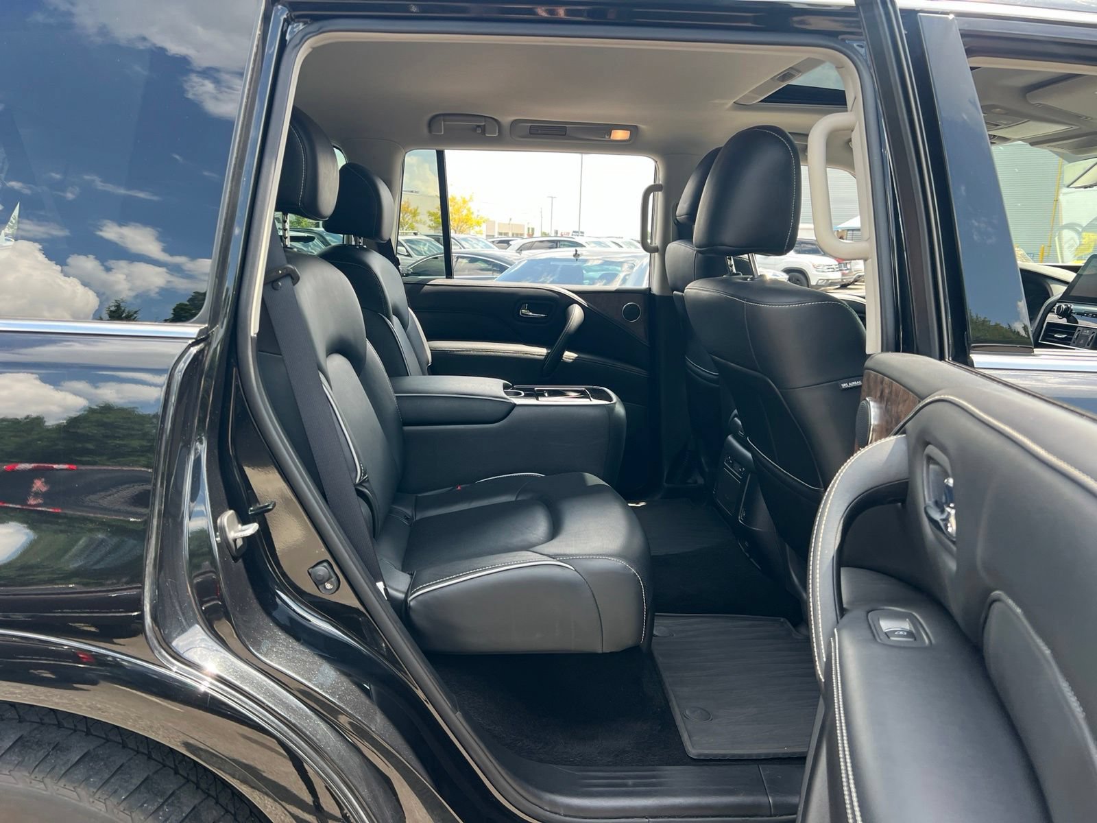 Used 2024 INFINITI QX80 Premium Select w/ Cargo Package AWD/4WD image 36