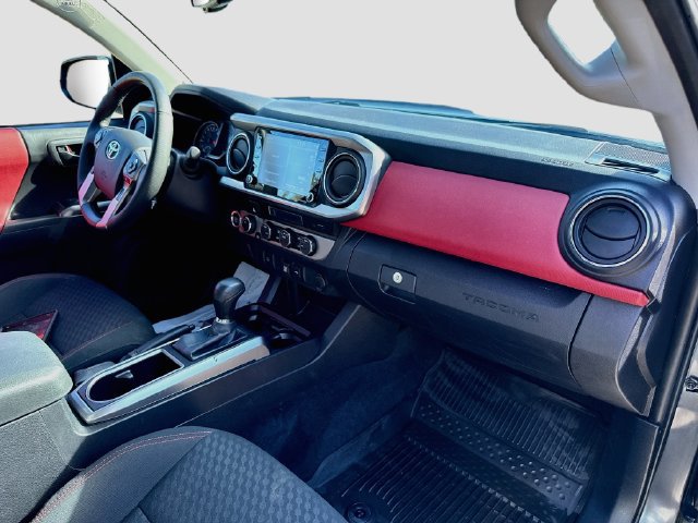Used 2023 Toyota Tacoma SR5 AWD/4WD image 26