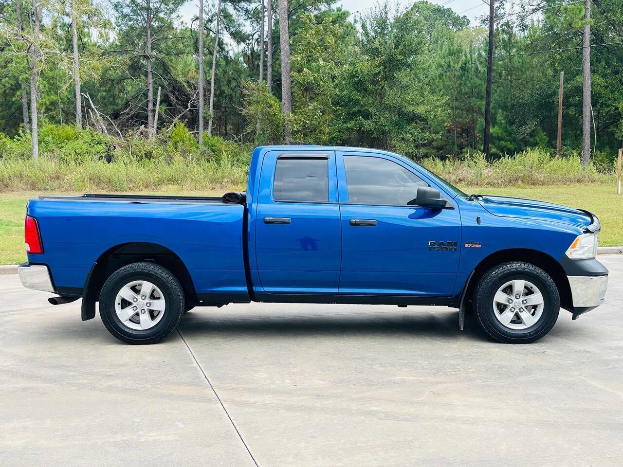 Used 2015 RAM 1500 ST w/ SXT Appearance Group image 4