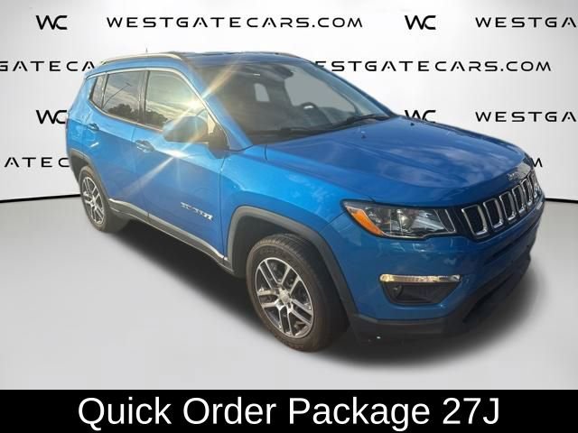 Used 2018 Jeep Compass Latitude w/ Popular Equipment Group image 4