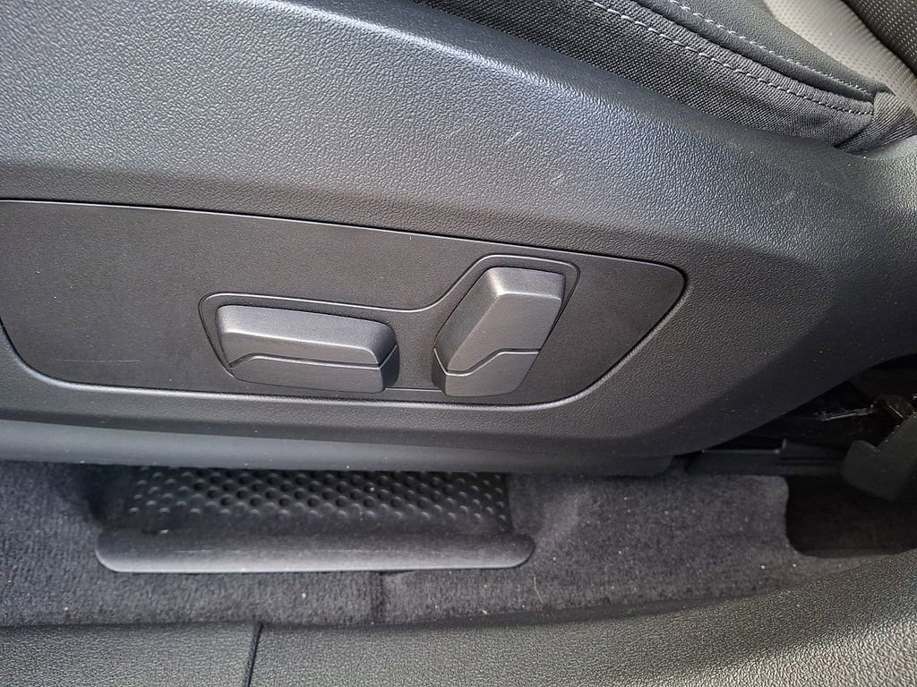 Certified 2024 BMW X1 M35i w/ Premium Package image 10