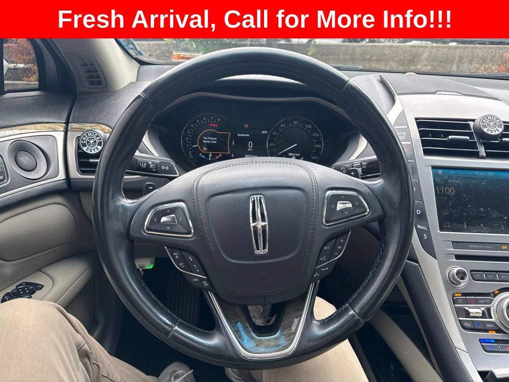 Used 2017 Lincoln MKZ Reserve w/ Technology Package FWD image 5