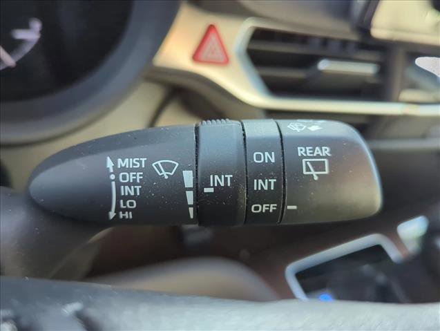 Used 2022 Toyota Sienna LE image 16