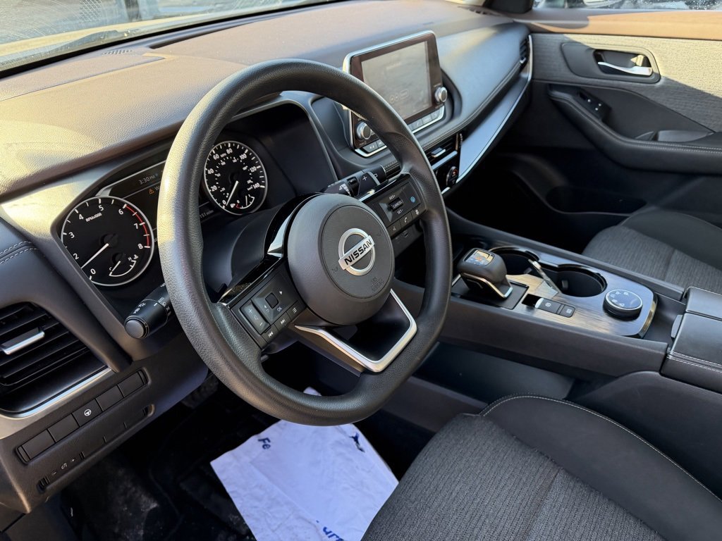 Used 2021 Nissan Rogue SV image 17