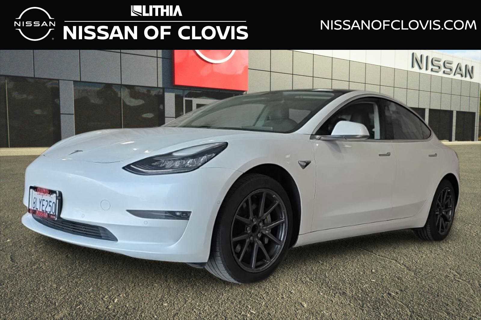 Used 2019 Tesla Model 3 Standard Range image 1