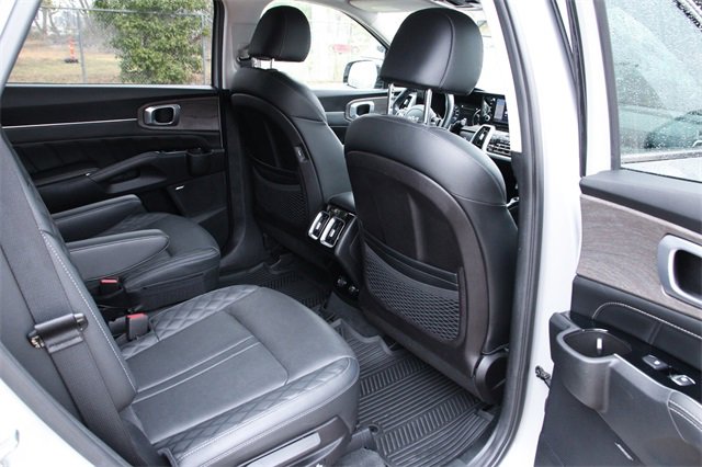 Used 2022 Kia Sorento SX Prestige image 34