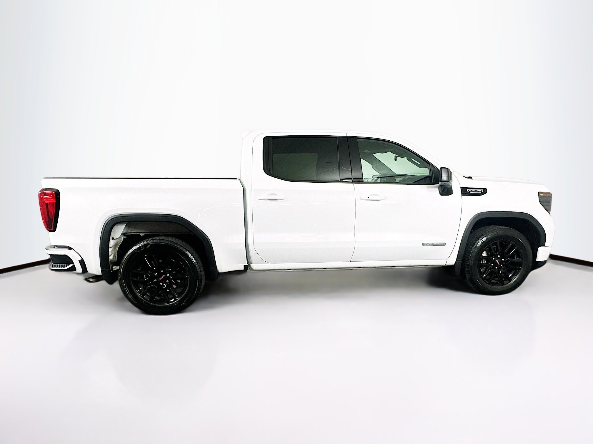 Used 2024 GMC Sierra 1500 Elevation image 10