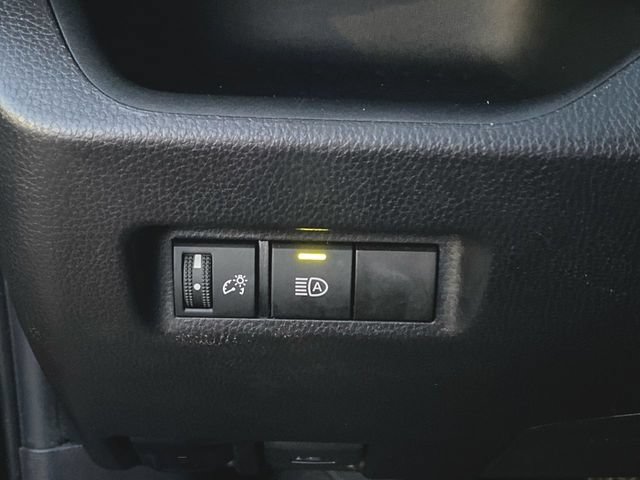 Used 2025 Toyota RAV4 LE FWD image 16