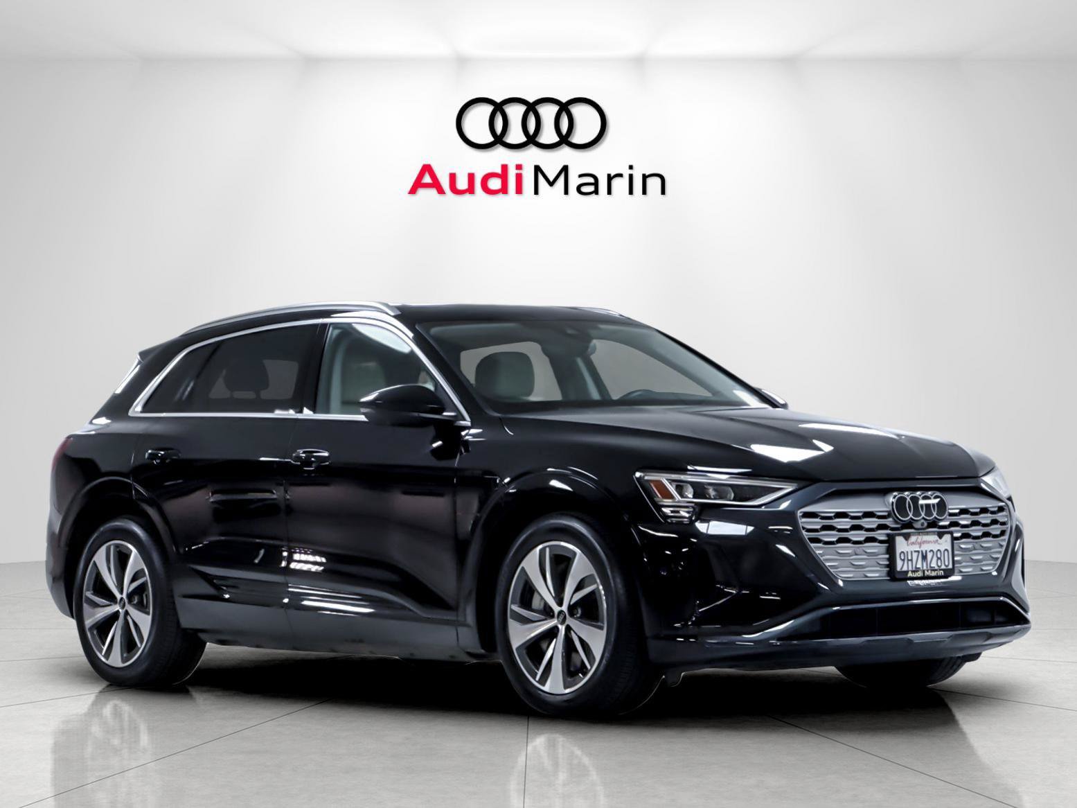 Used 2024 Audi Q8 e-tron Premium Plus w/ Premium Plus Package AWD/4WD image 7