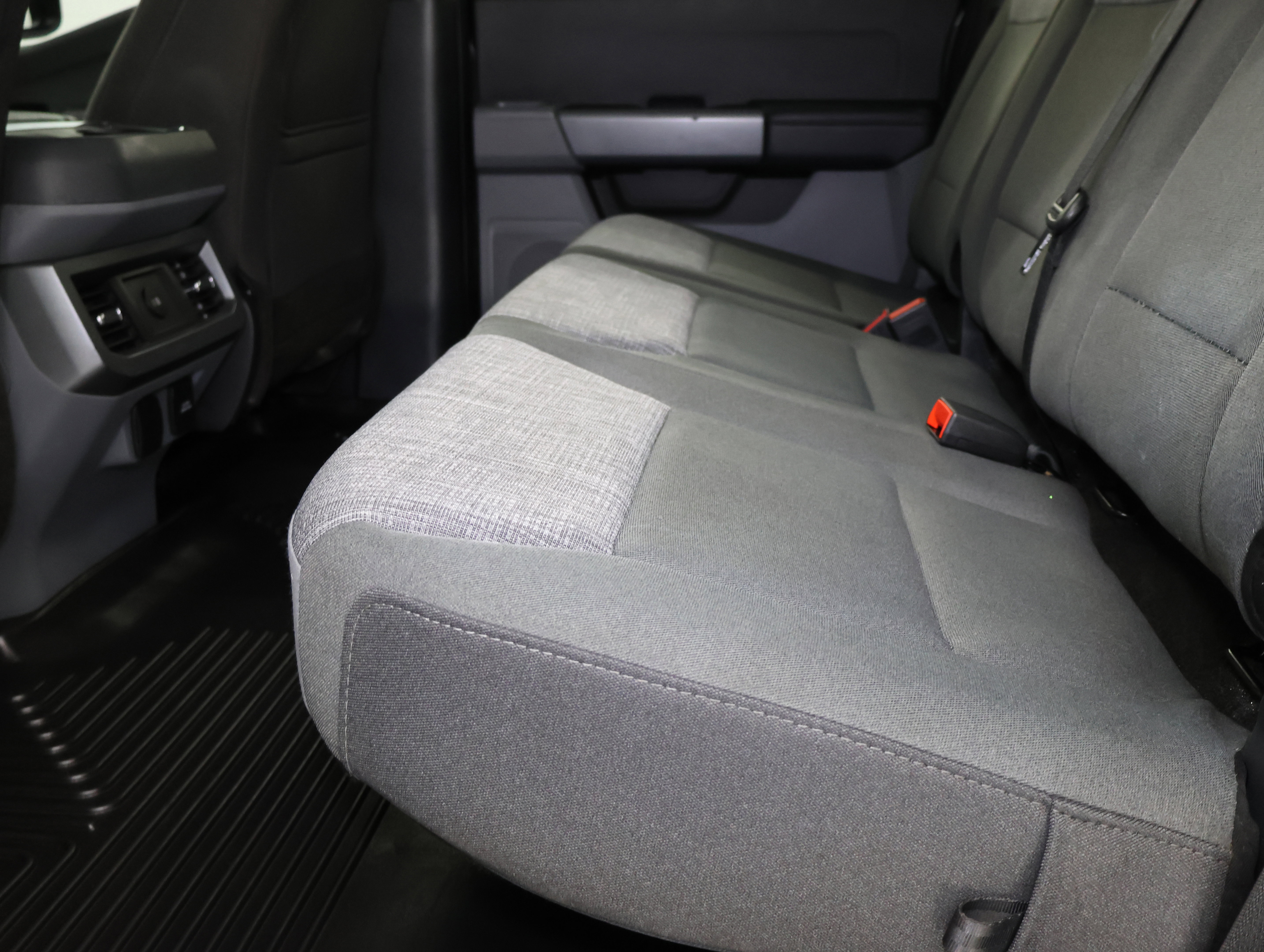 Used 2023 Ford F250 XLT w/ FX4 Off-Road Package image 33