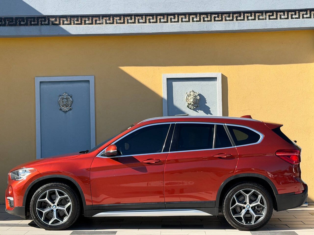 Used 2019 BMW X1 xDrive28i w/ Convenience Package AWD/4WD image 8