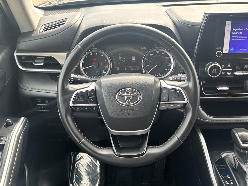 Used 2024 Toyota Highlander LE image 14