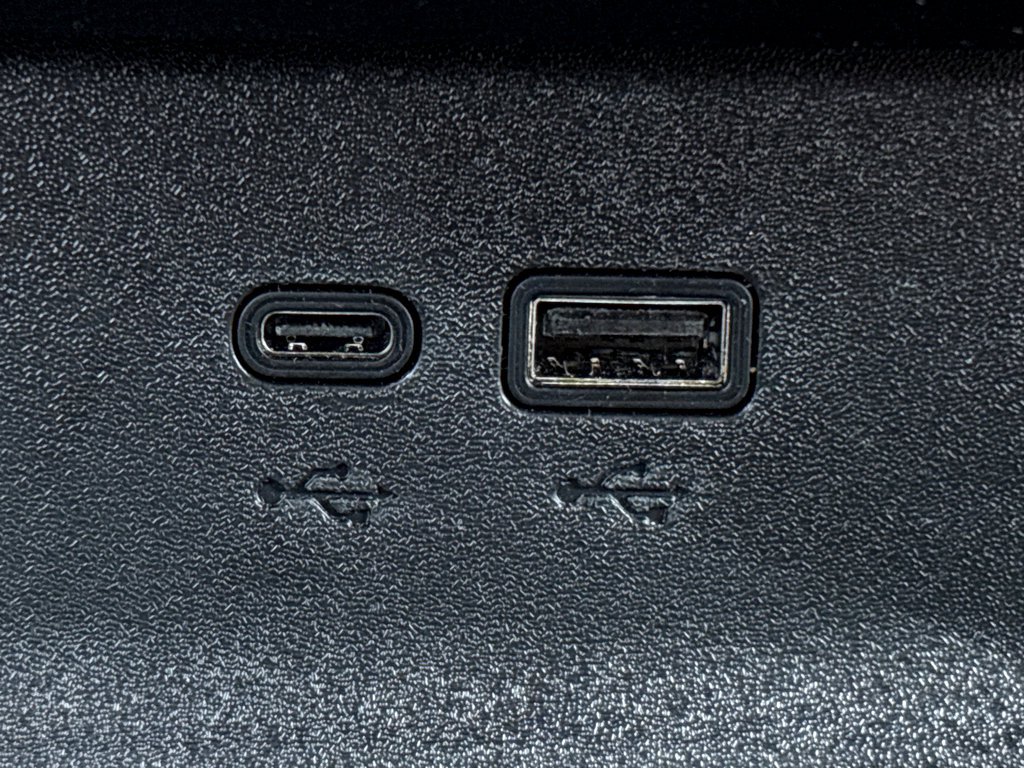 Used 2025 Chevrolet Equinox RS image 9